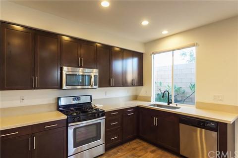355 Legacy Dr, Fullerton, CA 92832 photo 3