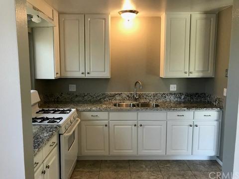 609 W Mckinley St, Rialto, CA 92376 photo 8
