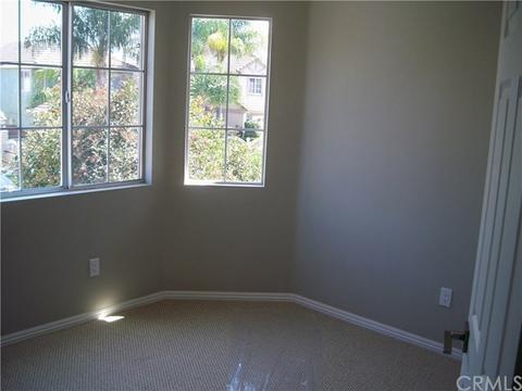 16377 Applegate Dr, Fontana, CA 92337 photo 13