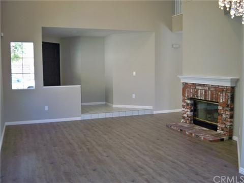 16377 Applegate Dr, Fontana, CA 92337 photo 4
