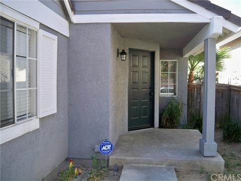 16377 Applegate Dr, Fontana, CA 92337 photo 2
