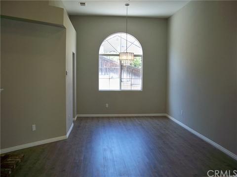 16377 Applegate Dr, Fontana, CA 92337 photo 3