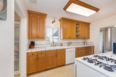 332 N Basque Ave, Fullerton, CA 92833 photo 22