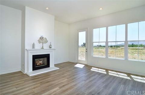 1011 Kiwi Grv, Riverside, CA 92501 photo 8
