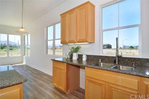 1011 Kiwi Grv, Riverside, CA 92501 photo 7
