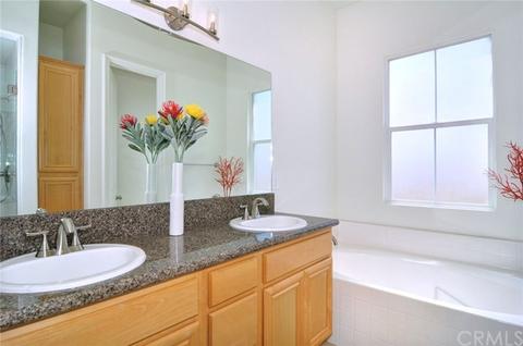 1011 Kiwi Grv, Riverside, CA 92501 photo 14