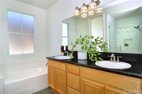 1025 Kiwi Grv, Riverside, CA 92501 photo 16