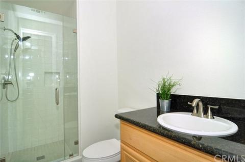 1025 Kiwi Grv, Riverside, CA 92501 photo 18