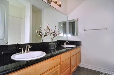1025 Kiwi Grv, Riverside, CA 92501 photo 19