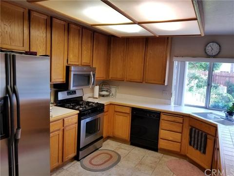 2428 Koa Dr, Rialto, CA 92377 photo 5