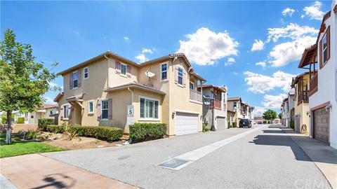 227 E 220th St, Carson, CA 90745 photo 2