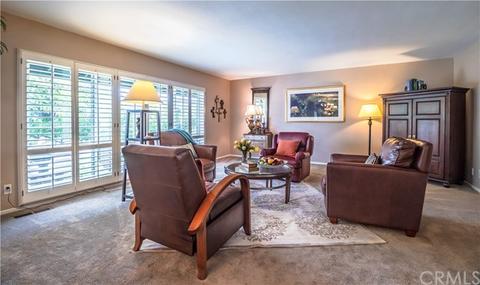 350 S Merelet Ln, Orange, CA 92869 photo 4