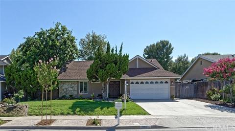 332 Buttonwood Dr, Brea, CA 92821 photo 2