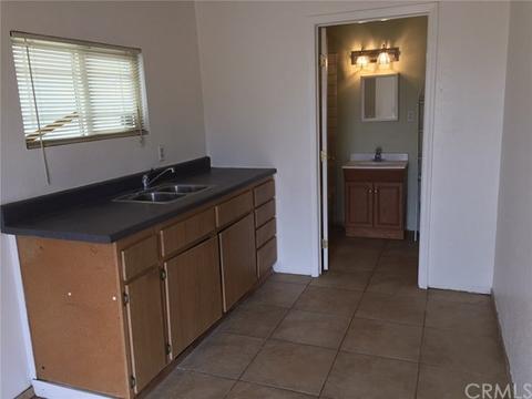 400 E La Cadena Dr, Riverside, CA 92507 photo 13