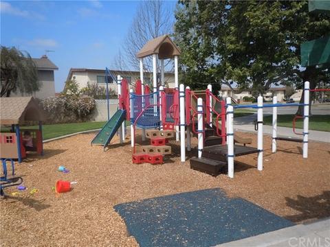 5647 Pine Ct, Cypress, CA 90630 photo 2