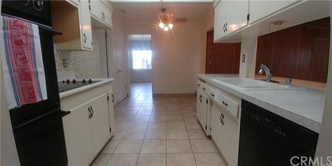 6281 Johnson Ave, Long Beach, CA 90805 photo 8