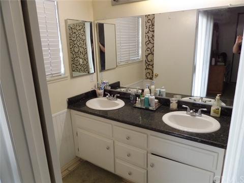 8441 Mimosa Tree Ct, Riverside, CA 92504 photo 13