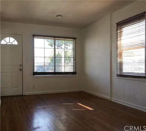 266 E Platt St, Long Beach, CA 90805 photo 2