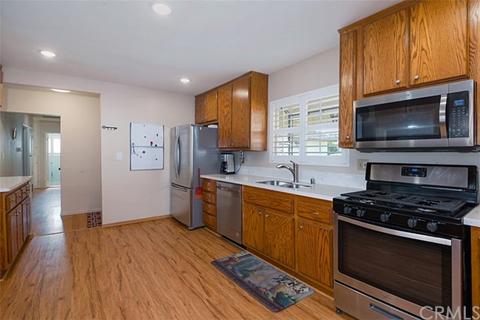 2125 W Roberta Ave, Fullerton, CA 92833 photo 6