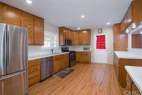 2125 W Roberta Ave, Fullerton, CA 92833 photo 5