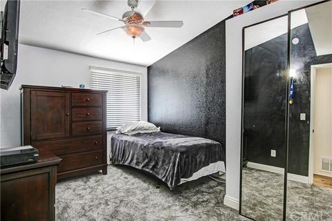 8843 Mentone Pl, Riverside, CA 92503 photo 13