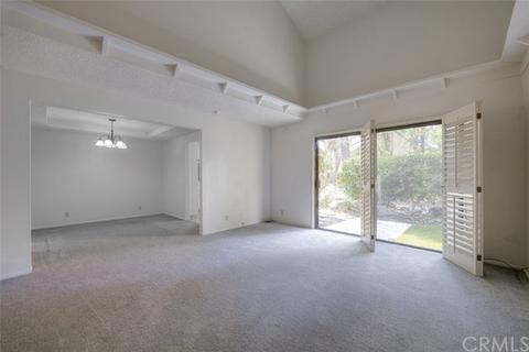 512 Shade Tree Ln #23, Fullerton, CA 92831 photo 2