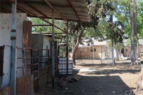 548 W Bennett St, Compton, CA 90220 photo 7