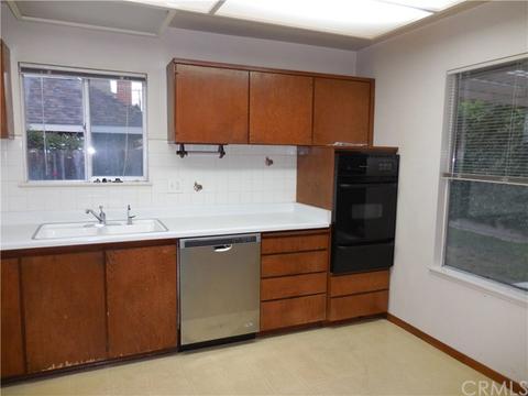 3115 Killarney Ln, Costa Mesa, CA 92626 photo 6
