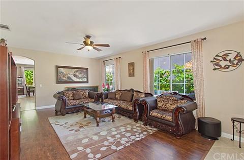 31130 Bunker Dr, Temecula, CA 92591 photo 2