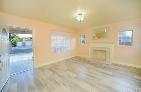 713 W School St, Compton, CA 90220 photo 4