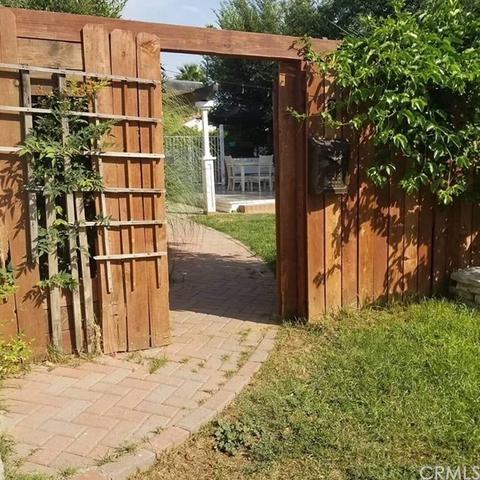 3442 Pine St, Riverside, CA 92501 photo 1