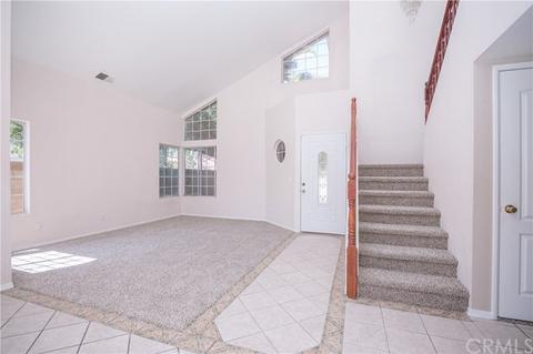 628 Esther Dr, Lancaster, CA 93535 photo 3