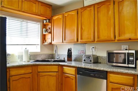 151 E Clarion Dr, Carson, CA 90745 photo 9