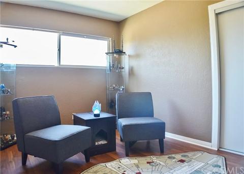 151 E Clarion Dr, Carson, CA 90745 photo 18