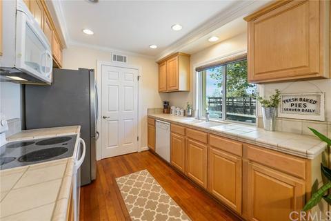 527 Butte Ct, Brea, CA 92821 photo 3