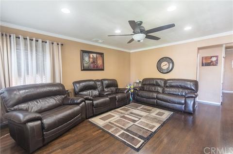 2921 Gale Ave, Long Beach, CA 90810 photo 4