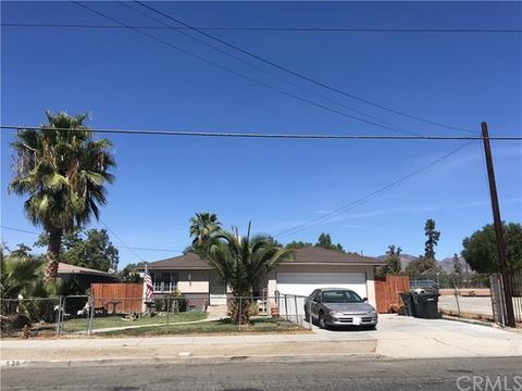 520 E Mayberry Ave, Hemet, CA 92543 photo 1
