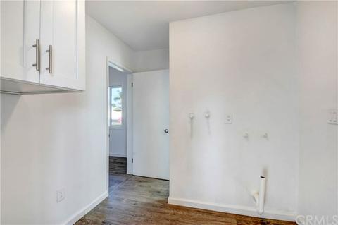 670 S Sycamore Ave, Rialto, CA 92376 photo 8