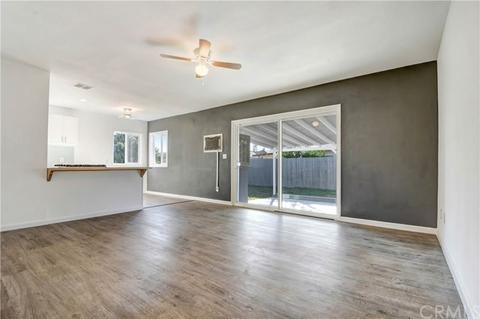 670 S Sycamore Ave, Rialto, CA 92376 photo 5