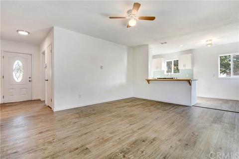 670 S Sycamore Ave, Rialto, CA 92376 photo 4