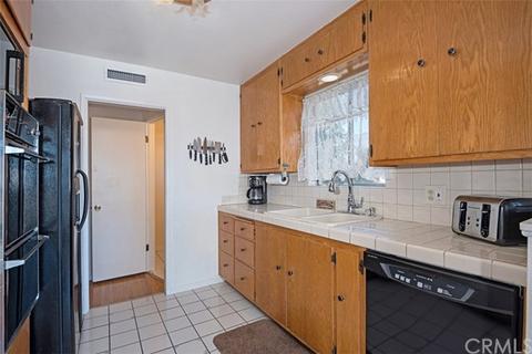 10201 Banff, Stanton, CA 90680 photo 8