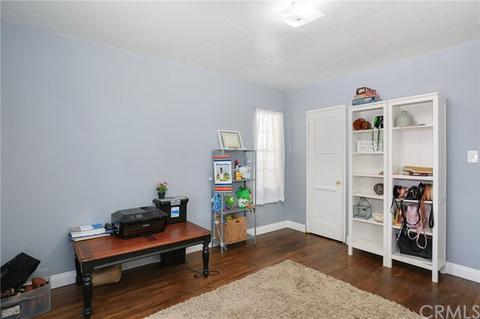 2032 Baltic Ave, Long Beach, CA 90810 photo 17