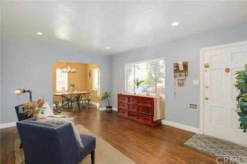 2032 Baltic Ave, Long Beach, CA 90810 photo 4