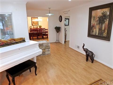 1136 E Claiborne Dr, Long Beach, CA 90807 photo 15