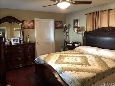 35647 Panorama Dr, Yucaipa, CA 92399 photo 17