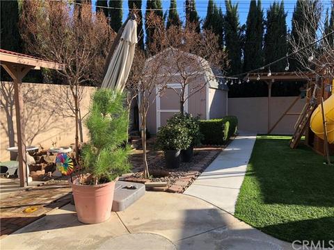 35647 Panorama Dr, Yucaipa, CA 92399 photo 3
