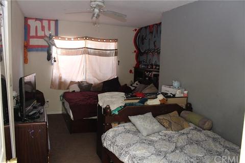 1422 S Dwight Ave, Compton, CA 90220 photo 9