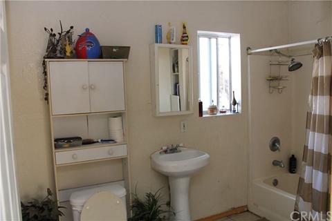 1422 S Dwight Ave, Compton, CA 90220 photo 13