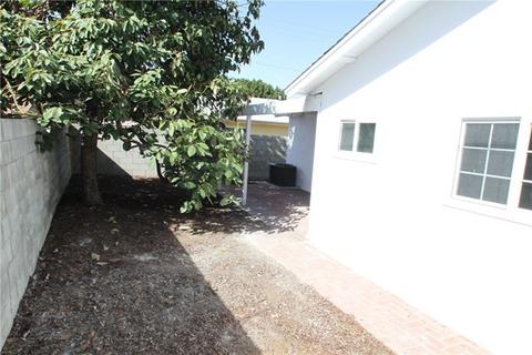 318 E Clarion Dr, Carson, CA 90745 photo 31
