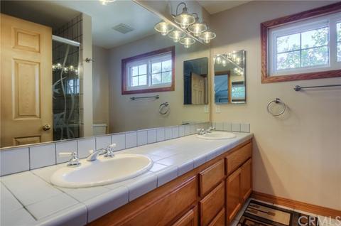 5470 E 27th St, Long Beach, CA 90815 photo 18